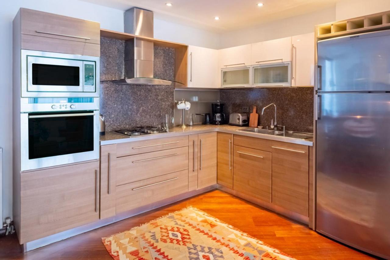 דירות איסטמבול Flat With Terrace Near Istiklal Street מראה חיצוני תמונה