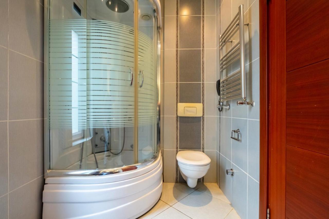 דירות איסטמבול Flat With Terrace Near Istiklal Street מראה חיצוני תמונה